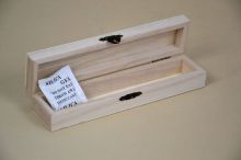 Dřevěná krabička se zapínáním 20x4,5x3,5cm