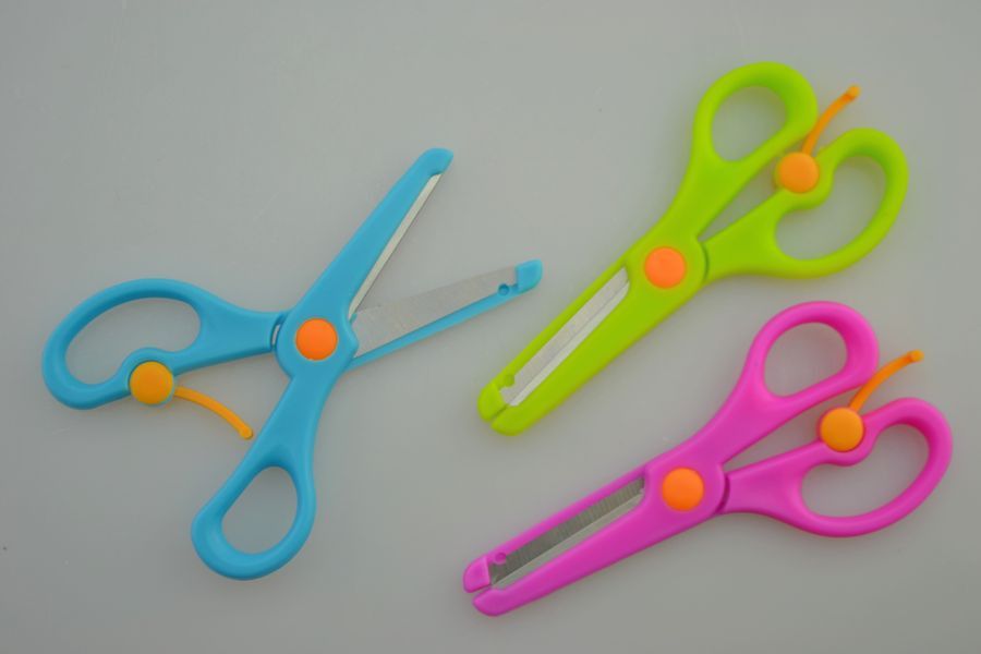 Nůžky s ochrannou špičkou pro děti - Modré