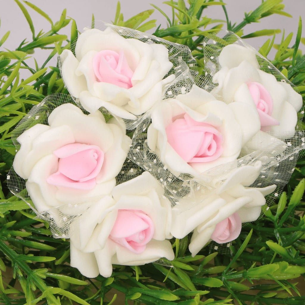 Růžičky na drátku pěnové s tylovým závojem 35mm - 6 růžiček - Bílé