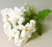 Dekorace umělá kytice Hortenzie Jiřina 6 květů barva bílá - 32cm