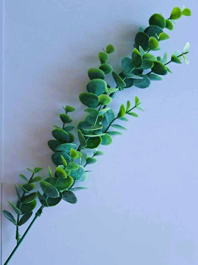 Dekorace umělá větvička Eukalyptus 55 cm