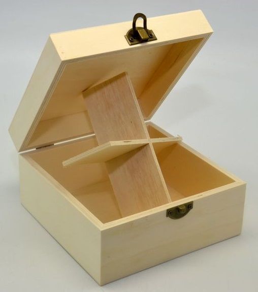 Krabička na čaj 4 přihrádky se zapínání 15x15x8cm
