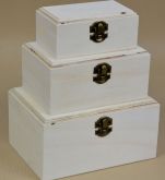 Dřevěná krabička s kováním  | 12,5,2x6x7,5cm , 16,5x13,5x9cm, 16x7x10,5cm